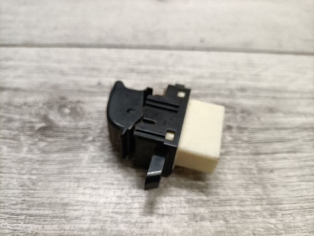 bontott MAZDA 6 Jobb hátsó Ablakemelő Kapcsoló