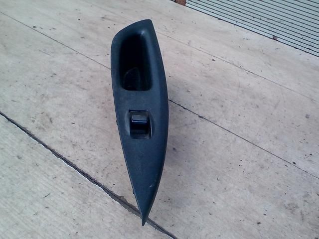 bontott MAZDA 6 Jobb hátsó Ablakemelő Kapcsoló