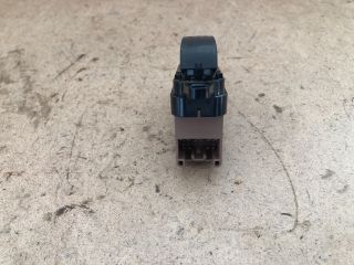 bontott MAZDA 6 Jobb hátsó Ablakemelő Kapcsoló