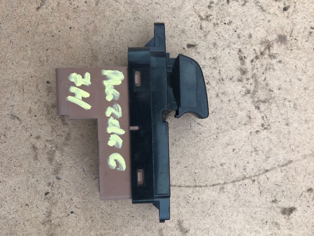 bontott MAZDA 6 Jobb hátsó Ablakemelő Kapcsoló