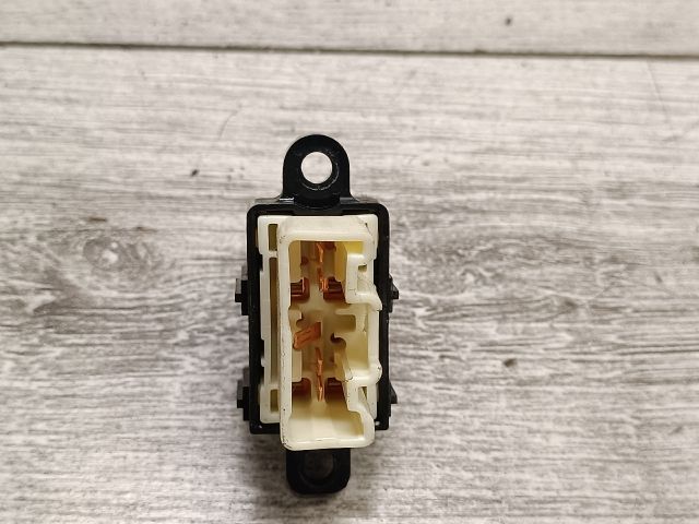 bontott MAZDA 6 Jobb hátsó Ablakemelő Kapcsoló