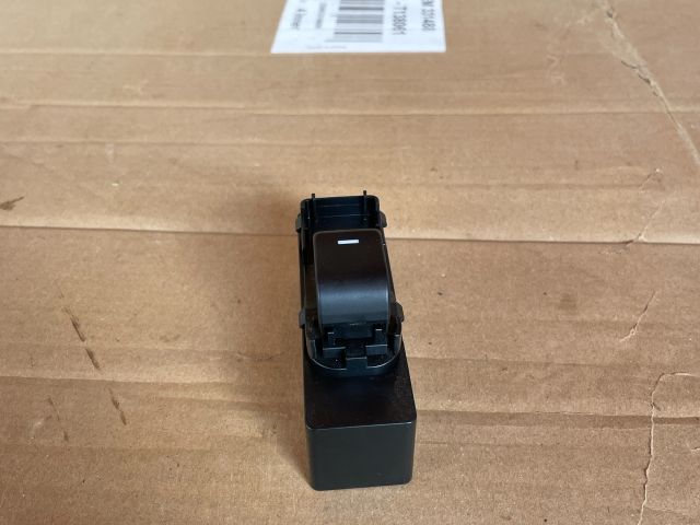 bontott MAZDA 6 Jobb hátsó Ablakemelő Kapcsoló