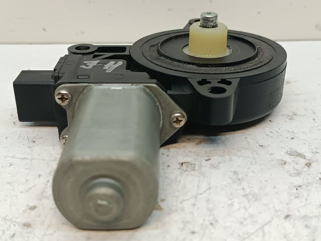 bontott MAZDA 6 Jobb hátsó Ablakemelő Motor