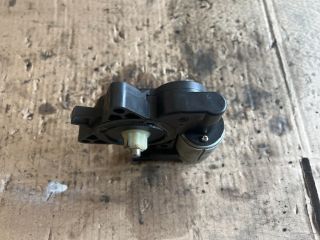 bontott MAZDA 6 Jobb hátsó Ablakemelő Motor