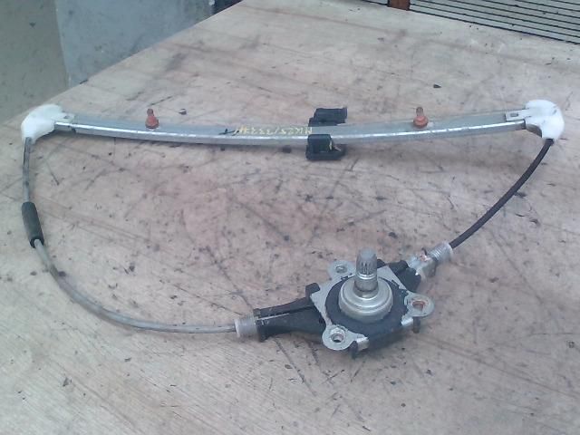 bontott MAZDA 6 Jobb hátsó Ablakemelő Szerkezet (Mechanikus)