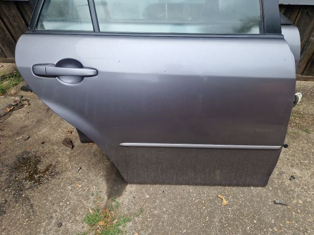 bontott MAZDA 6 Jobb hátsó Ajtó (Részeivel)