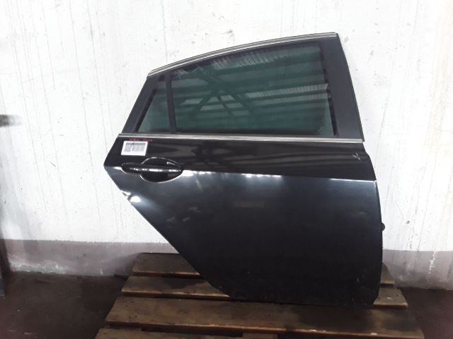 bontott MAZDA 6 Jobb hátsó Ajtó (Részeivel)