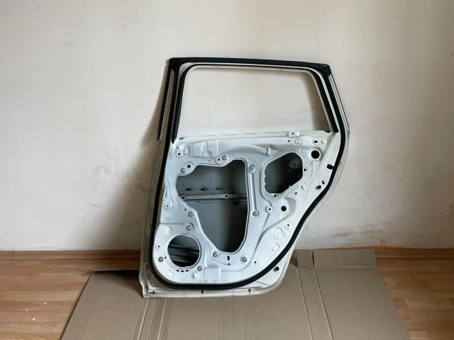 bontott MAZDA 6 Jobb hátsó Ajtó (Üres lemez)