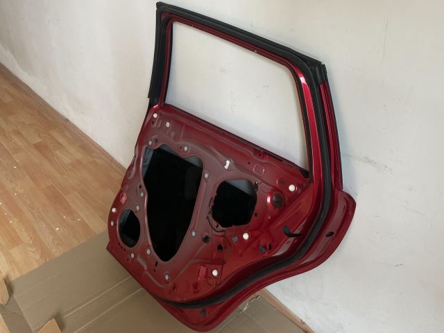 bontott MAZDA 6 Jobb hátsó Ajtó (Üres lemez)