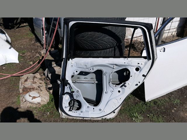 bontott MAZDA 6 Jobb hátsó Ajtó (Üres lemez)