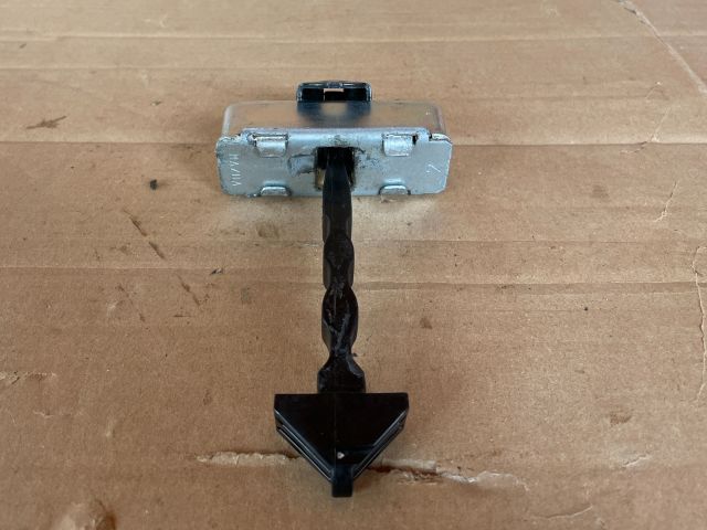 bontott MAZDA 6 Jobb hátsó Ajtóhatároló