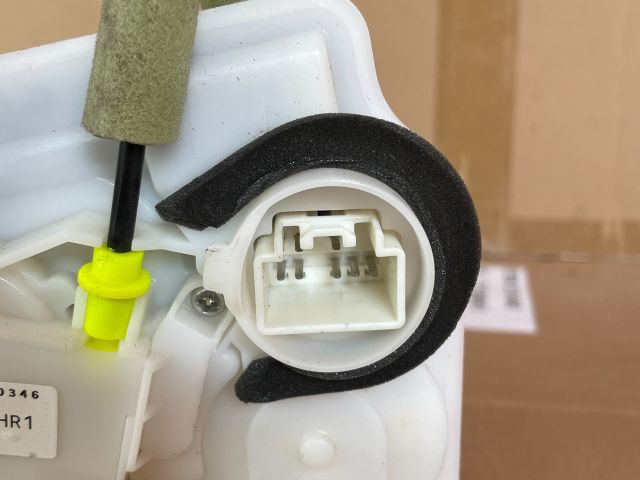 bontott MAZDA 6 Jobb hátsó Ajtózár