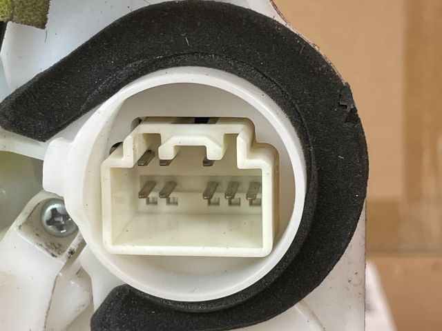 bontott MAZDA 6 Jobb hátsó Ajtózár