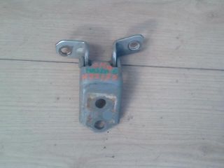 bontott MAZDA 6 Jobb hátsó Alsó Zsanér