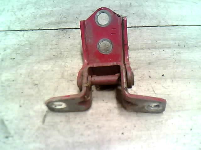 bontott MAZDA 6 Jobb hátsó Alsó Zsanér