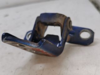 bontott MAZDA 6 Jobb hátsó Alsó Zsanér