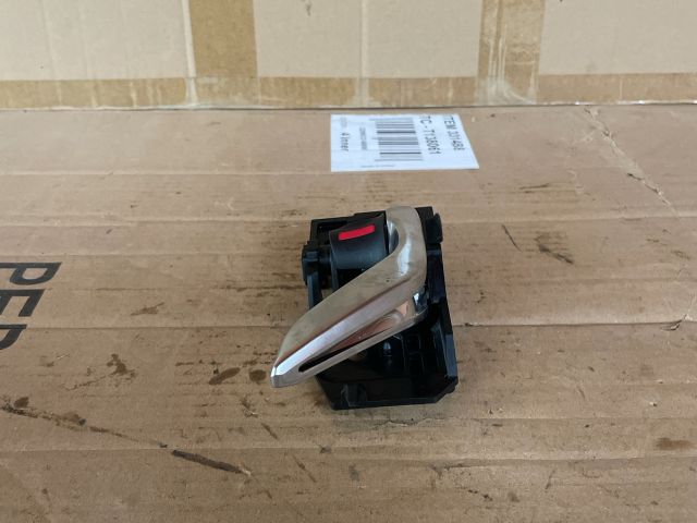 bontott MAZDA 6 Jobb hátsó Belső Kilincs