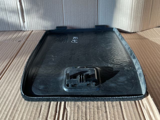 bontott MAZDA 6 Jobb hátsó Csomagtér Burkolat (Műanyag)