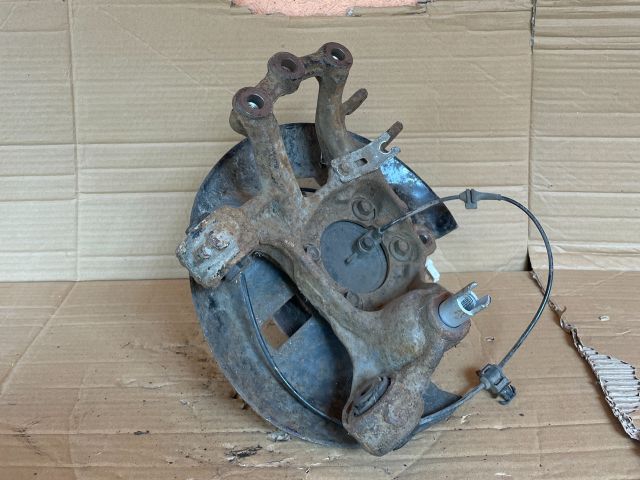 bontott MAZDA 6 Jobb hátsó Csonkállvány Kerékaggyal