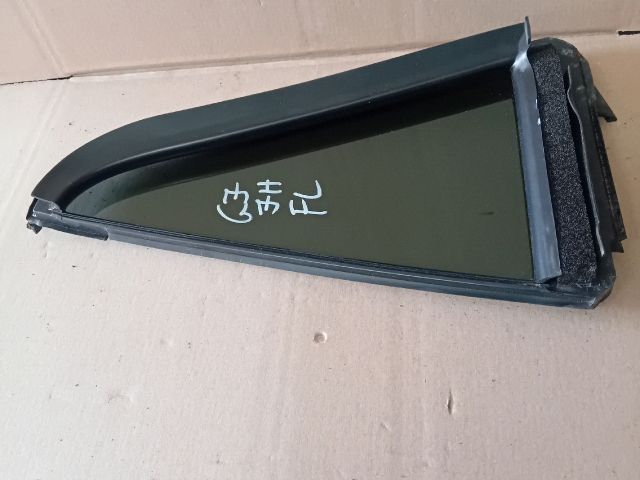 bontott MAZDA 6 Jobb hátsó Fixüveg (Ajtóban)