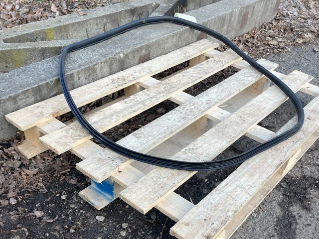 bontott MAZDA 6 Jobb hátsó Gumikéder