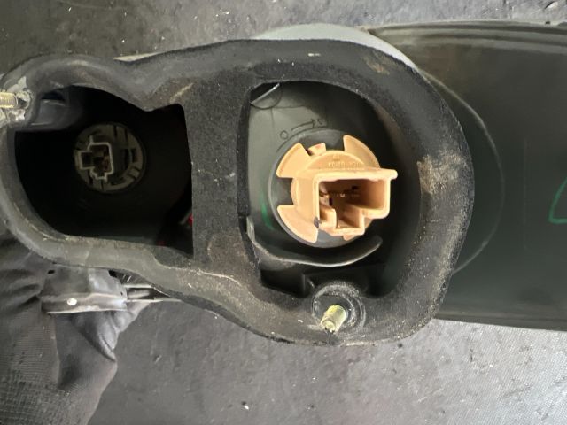 bontott MAZDA 6 Jobb Hátsó Lámpa