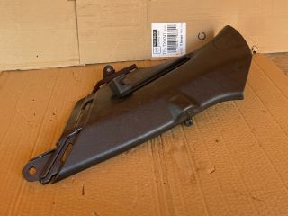 bontott MAZDA 6 Jobb Kalaptartó Tartó Konzol