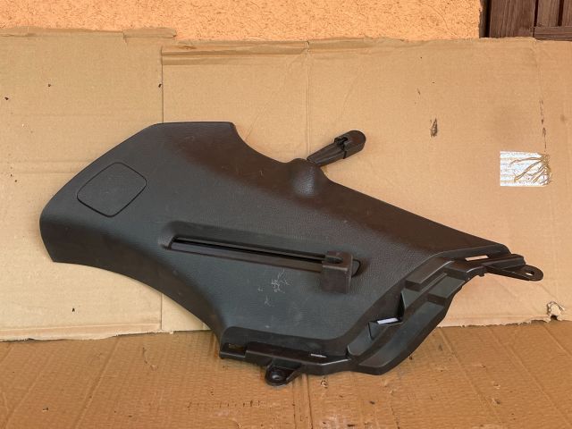 bontott MAZDA 6 Jobb Kalaptartó Tartó Konzol