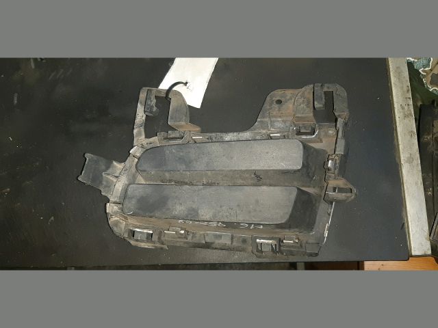 bontott MAZDA 6 Jobb Ködfényszóró Lámpakeret