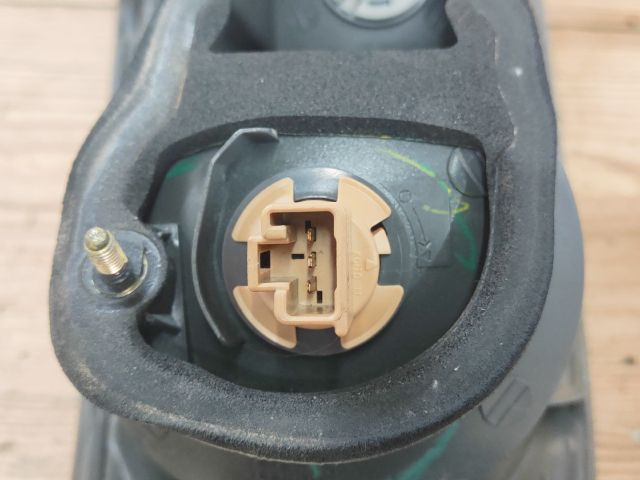 bontott MAZDA 6 Jobb Külső Hátsó Lámpa