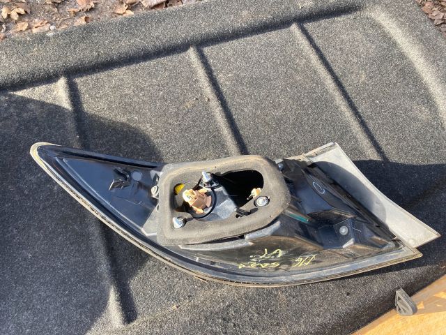 bontott MAZDA 6 Jobb Külső Hátsó Lámpa