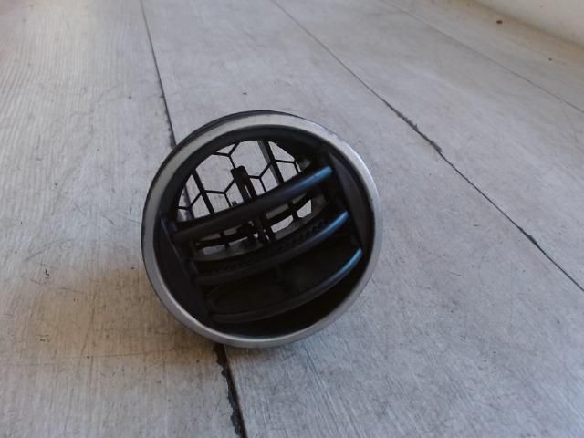 bontott MAZDA 6 Jobb Szellőző