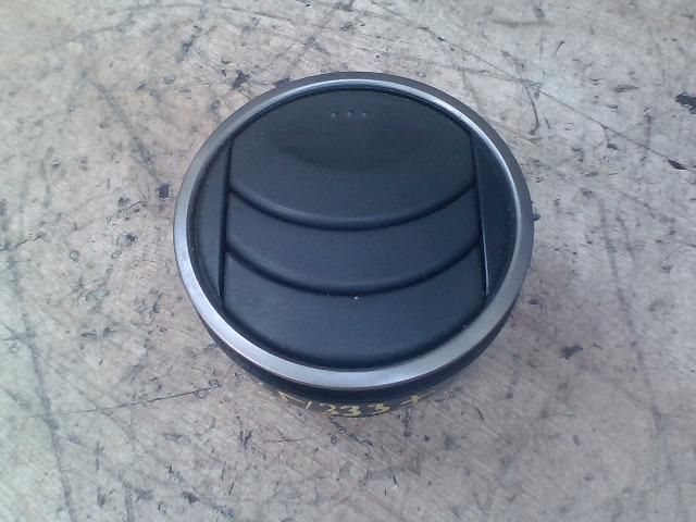 bontott MAZDA 6 Jobb Szellőző