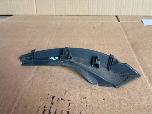 bontott MAZDA 6 Jobb Szélvédő Alatti Vízelvezető Műanyag