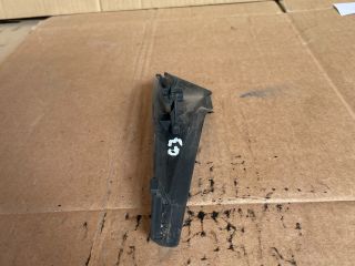 bontott MAZDA 6 Jobb Szélvédő Alatti Vízelvezető Műanyag