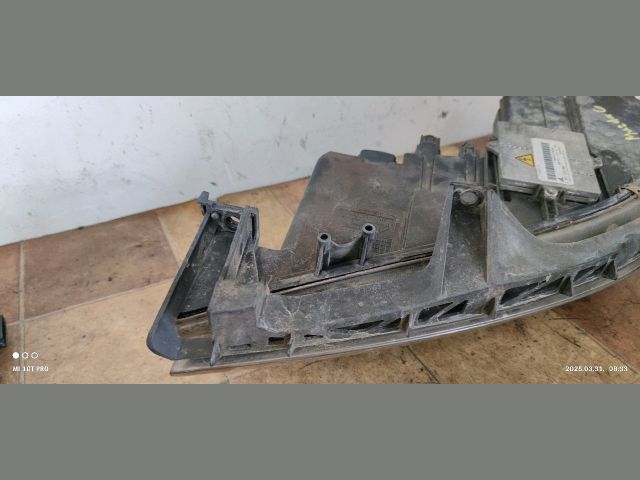 bontott MAZDA 6 Jobb Xenon Fényszóró