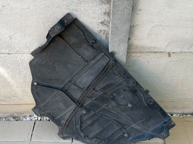 bontott MAZDA 6 Kartervédő