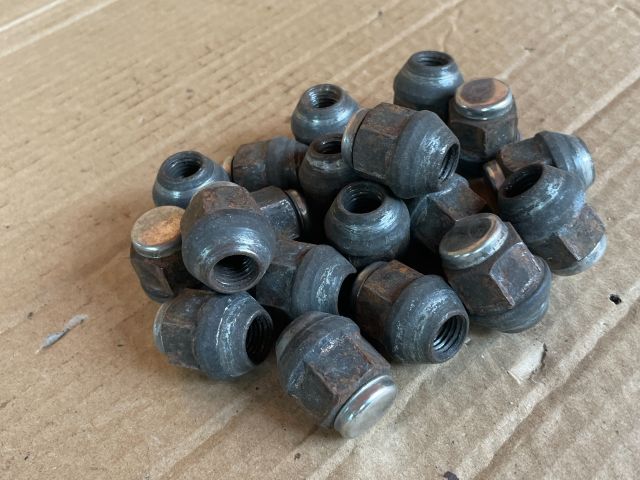 bontott MAZDA 6 Kerék Csavar Szett