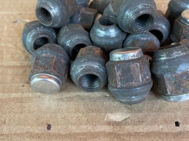 bontott MAZDA 6 Kerék Csavar Szett