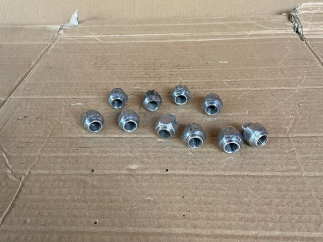 bontott MAZDA 6 Kerék Csavar Szett