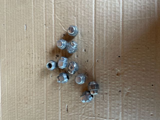 bontott MAZDA 6 Kerék Csavar Szett