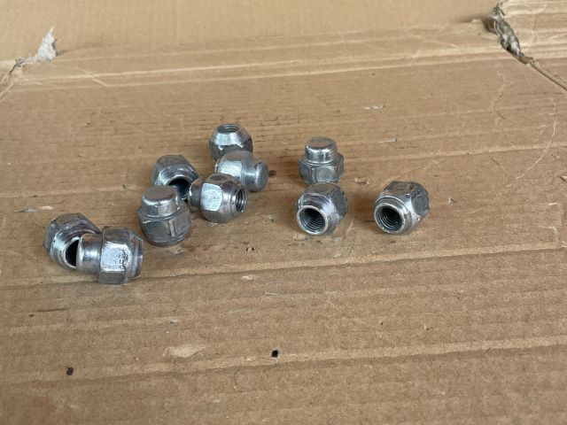 bontott MAZDA 6 Kerék Csavar Szett