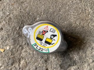 bontott MAZDA 6 Kiegyenlítőtartály Sapka