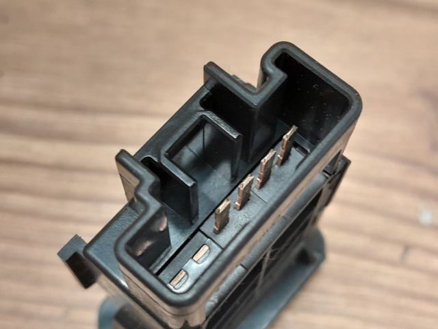 bontott MAZDA 6 Kipörgésgátló Kapcsoló