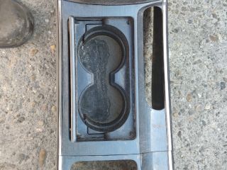 bontott MAZDA 6 Könyöklő