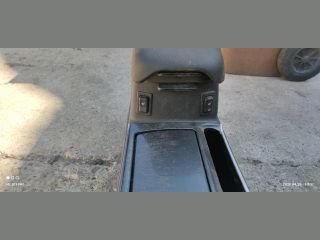 bontott MAZDA 6 Könyöklő