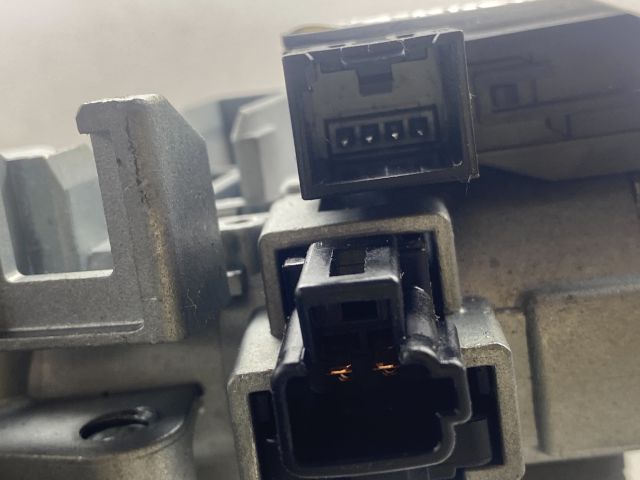 bontott MAZDA 6 Kormányoszlop