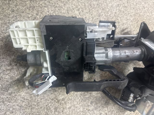 bontott MAZDA 6 Kormányoszlop