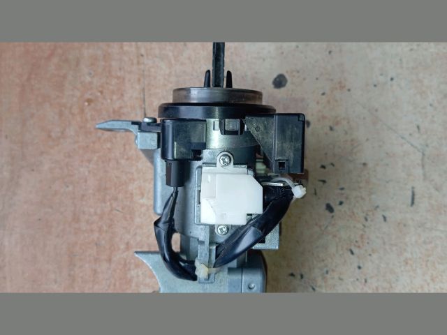 bontott MAZDA 6 Kormányzár (Elektromos)