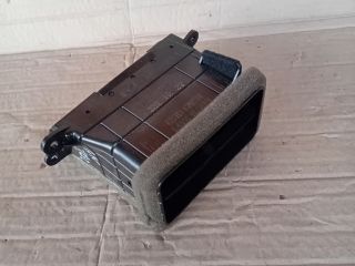 bontott MAZDA 6 Középső Jobb Szellőző